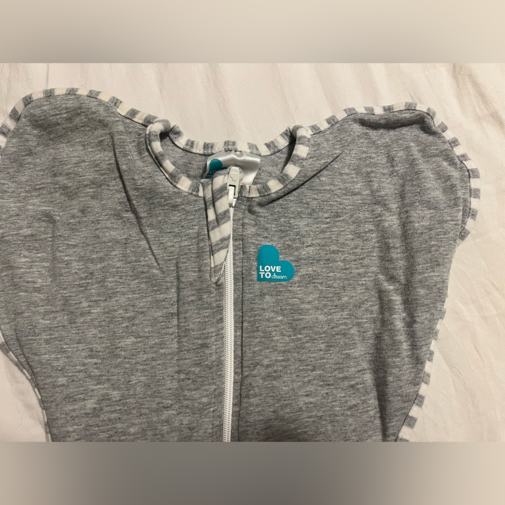 Love to Dream swaddle new without box
